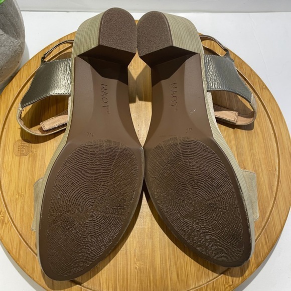 NAOT Intact Bronze Leather Sandal Women's 11 Metallic Strappy Coastal Block Heel - Picture 8 of 10